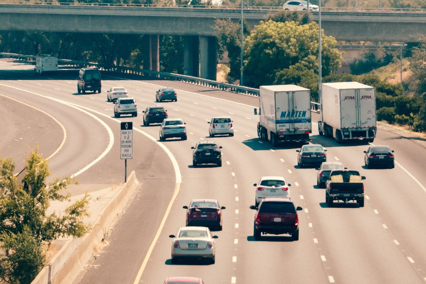 Highway traffic representative of Peachtree Corners' tech corridor and commuter access